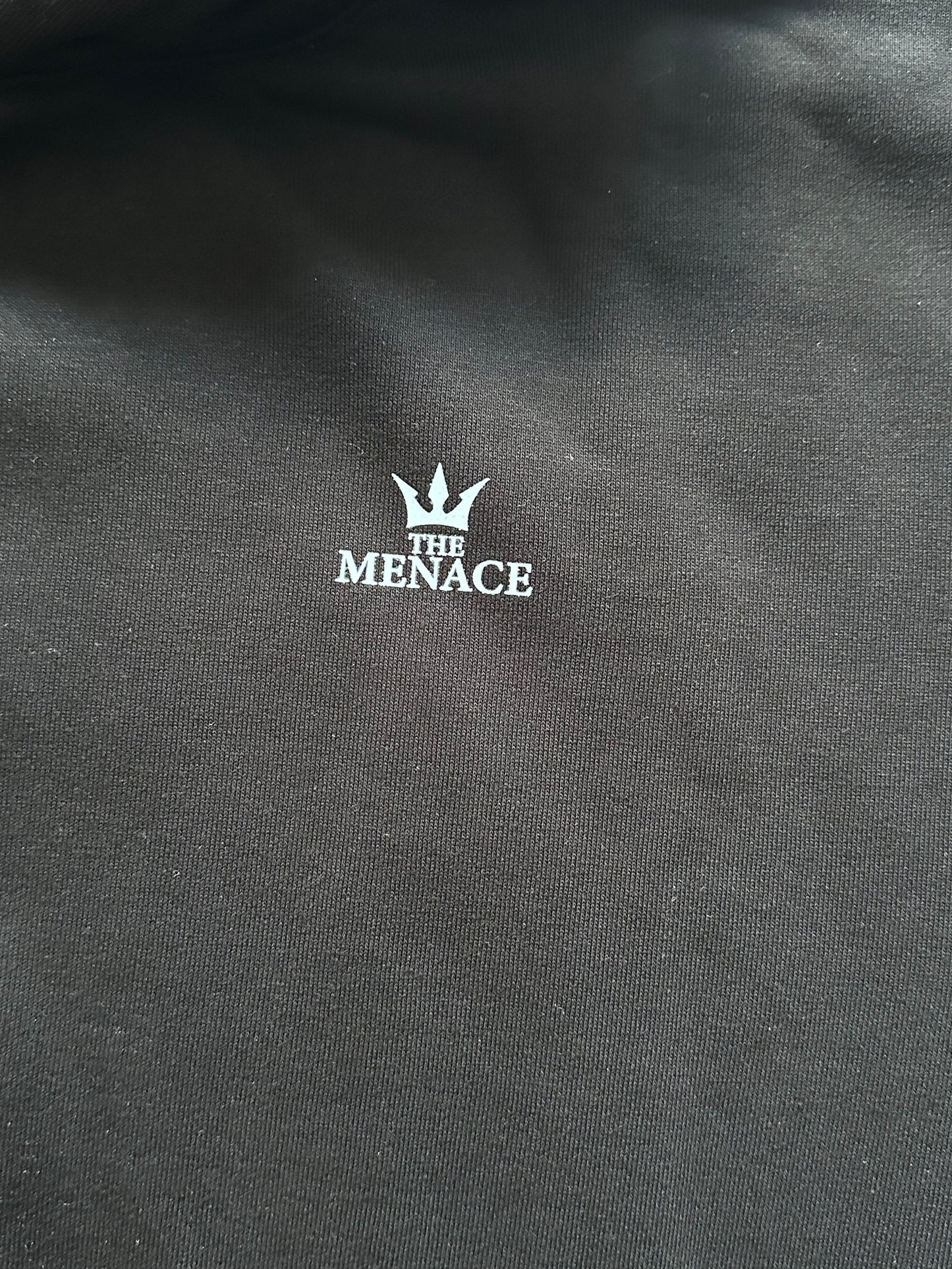 PULL THE MENACE NUIT