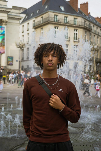 PULL THE MENACE BROWN